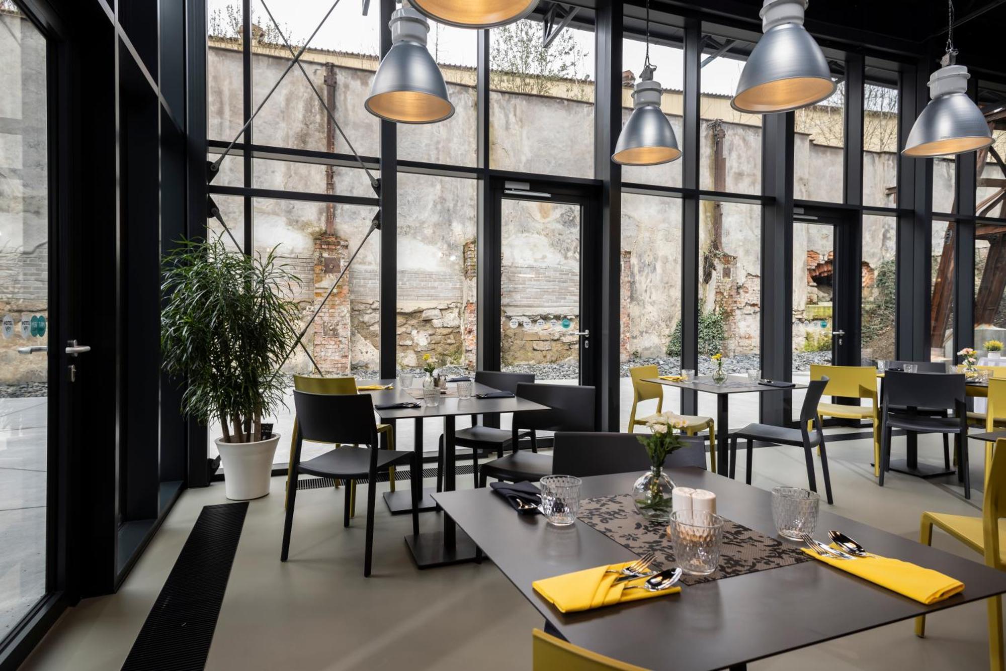 Hotel Vp1 Ostrava Eksteriør bilde
